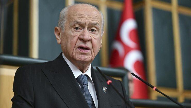 MHP Lideri Devlet Bahçeli Cumhurbaşkanı Erdoğan’a Kuran hediye etti