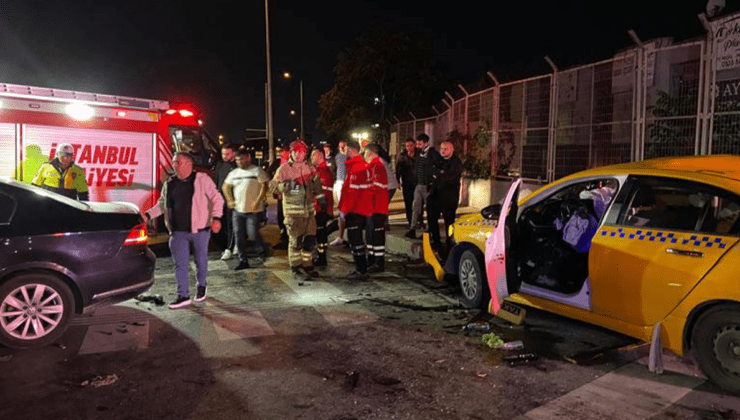 Başakşehir’de taksi ile otomobil çarpıştı: 10 yaralı