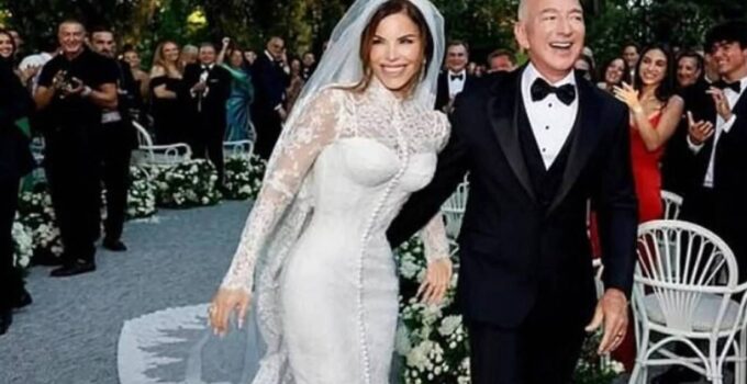 Venedik’i karıştıran yılın düğününde ABD’li milyarder Jeff Bezos evlendi