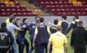 Fenerbahçeli 2 futbolcu hakkında zorla getirme kararı